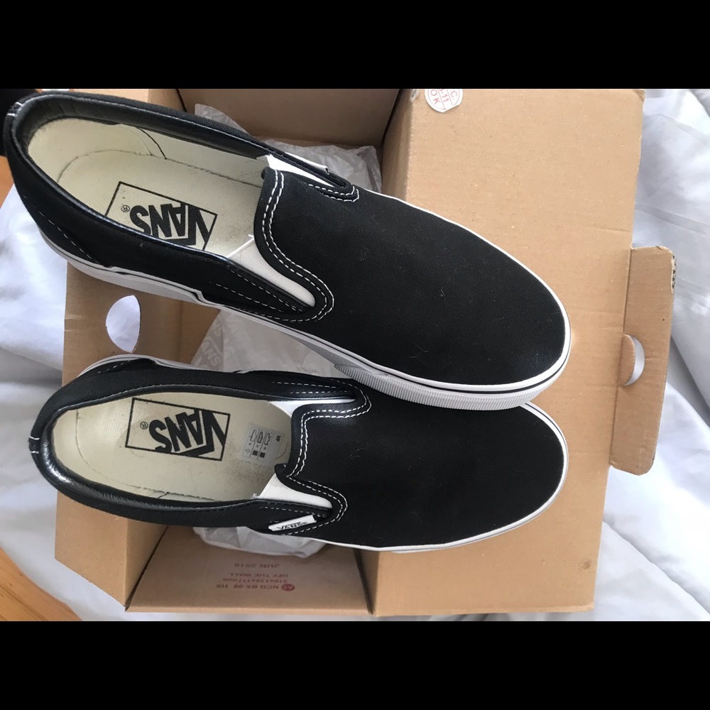 Black Slip-on Vans